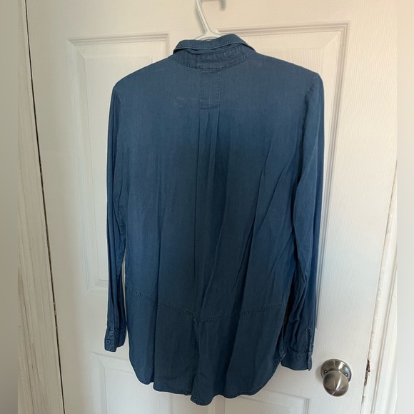 Jean button down - Picture 2 of 3